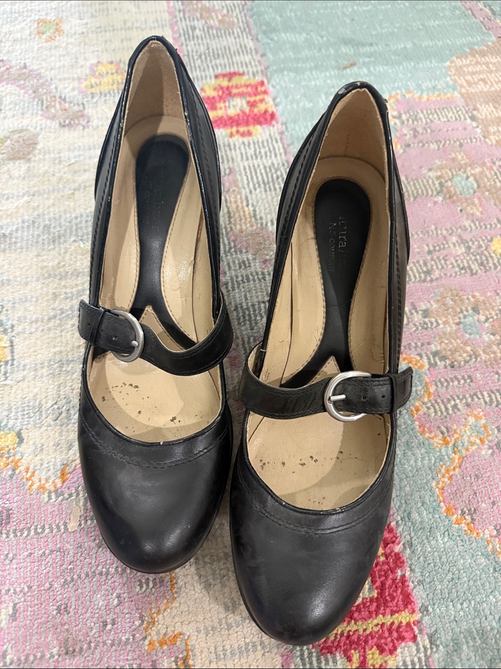 Black Leather Mary Jane Pumps with Buckle Strap